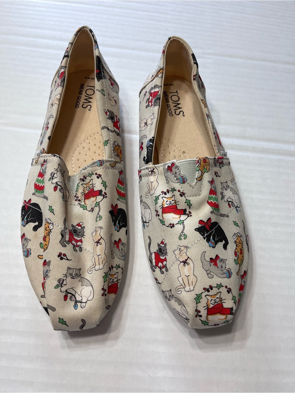 TOMS Women’s Size 8 Christmas Cats Holiday Print Slip On Shoes